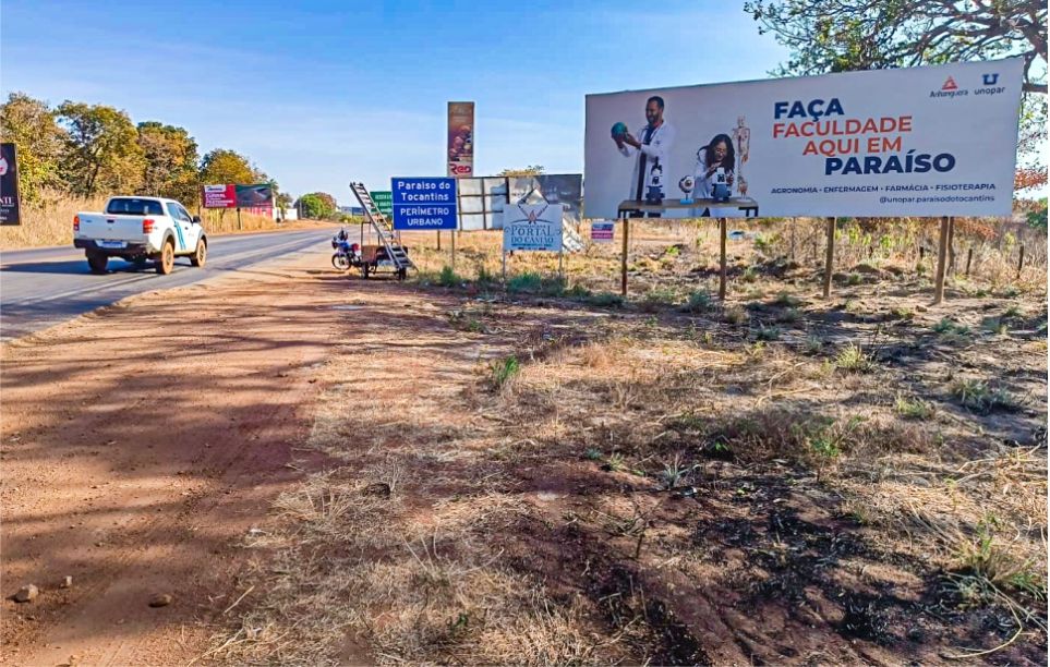 Outdoor em Paraíso do Tocantins, TO-080, ENTRADA DE PARAÍSO, AO LADO DIREITO DE QUEM TRANSITAVINDO DE PALMAS (TREVO PARA BR-153) (#PSO47) | Paraled Mídia Exterior