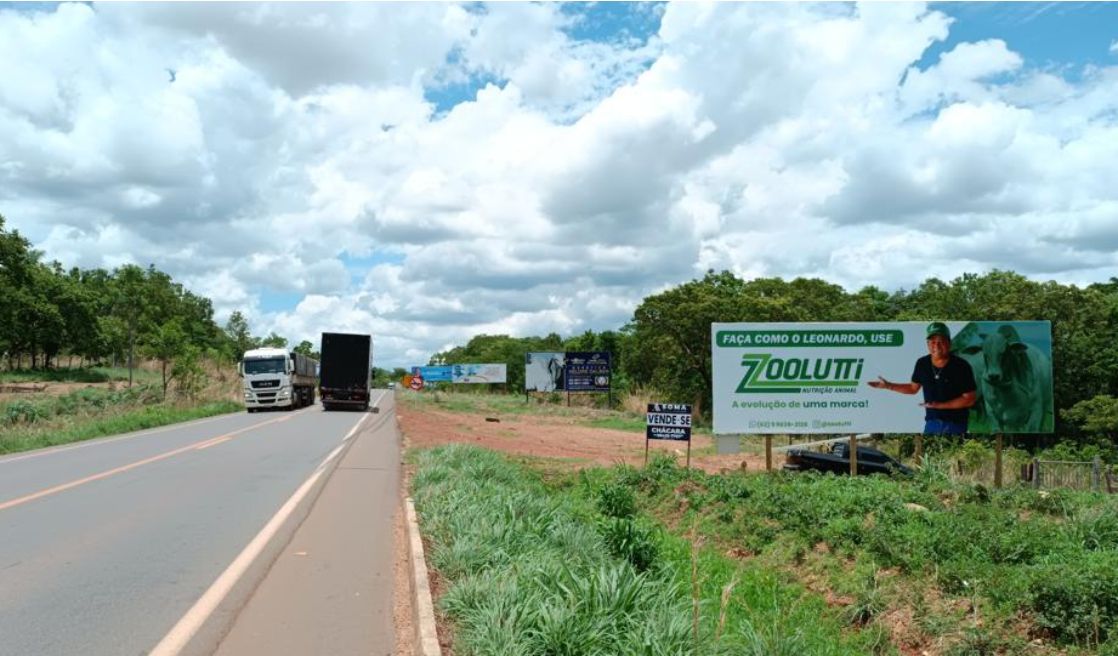 Outdoor em Paraíso do Tocantins, TO-080, ENTRADA DE PARAÍSO, AO LADO ESQUERDO DE QUEM TRANSITA VINDODE PALMAS (FINAL DA DESCIDA DA SERRA) (#PSO48-B) | Paraled Mídia Exterior