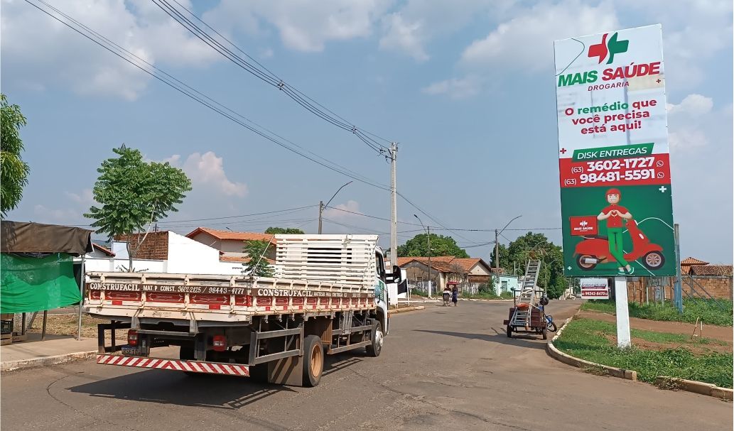 Outdoor em Paraíso do Tocantins - OESTE, RUA BERNARDINO MACIEL, ESQUINA COM
A RUA 6, SENTINDO PARQUE AGROPECUÁRIO
PARA O CENTRO (PRÓXIMO
AO HOSPITAL REGIONAL) (#PSO56-B) | Paraled Mídia Exterior